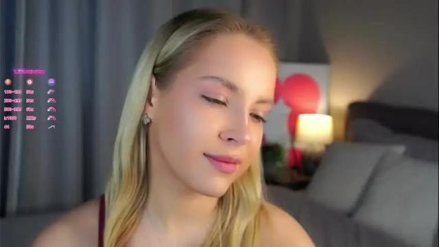 Image 6 of lipswithsmileonthem Stream on Chaturbate on 10 days ago