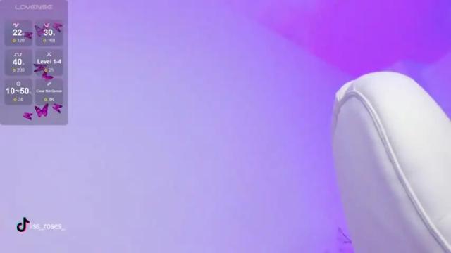 Image 2 of lis_roses Stream on Chaturbate on 12 months ago