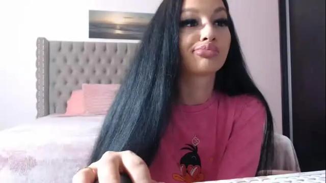 Image 3 of lisa104739 Stream on Chaturbate on 3 months ago