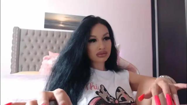 Image 2 of lisa104739 Stream on Chaturbate on 1 month ago