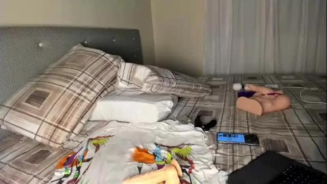 Image 11 of lisa3_reed Stream on Chaturbate on 2 months ago