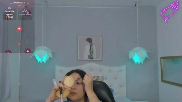 Image 2 of lisa7_7 Stream on Chaturbate on 8 days ago