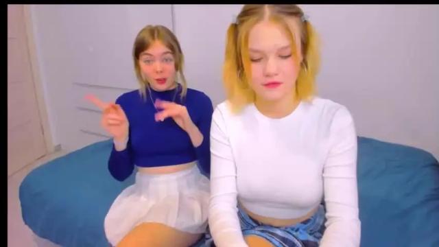 Image 2 of lisa__shy Stream on Chaturbate on 18 months ago