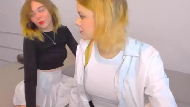 Thumbnail 1, lisa__shy's Stream at Chaturbate, 18 months ago
