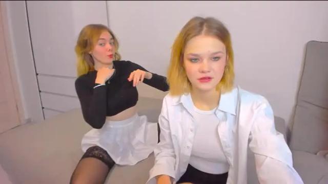 Image 8 of lisa__shy Stream on Chaturbate on 18 months ago