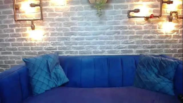Image 2 of lisa_caprice Stream on Chaturbate on 6 days ago