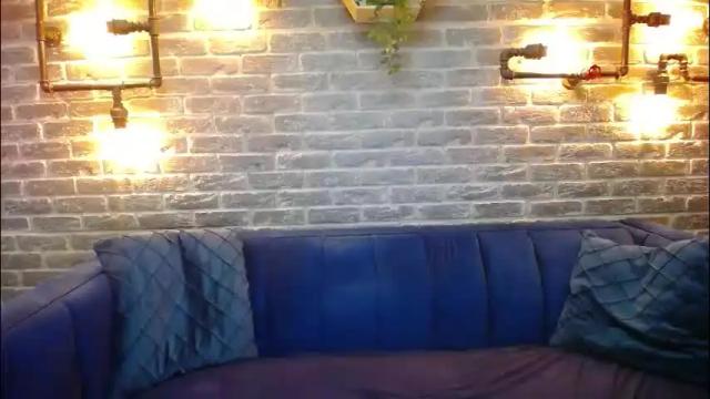 Image 2 of lisa_caprice Stream on Chaturbate on 20 hours ago