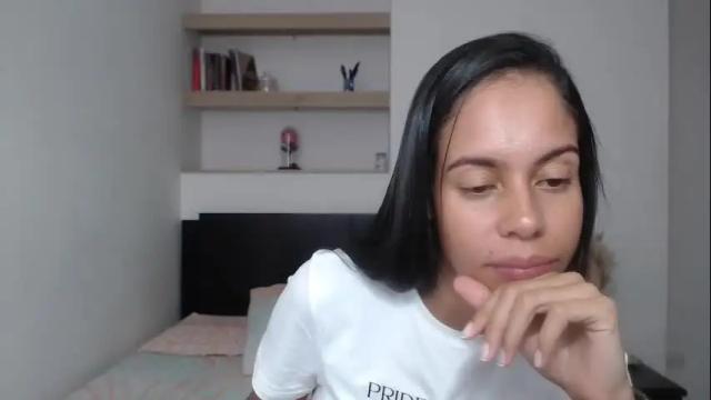 Image 2 of lisa_g07 Stream on Chaturbate on 1 month ago
