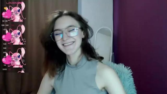 Image 12 of lisa_hua Stream on Chaturbate on 15 months ago