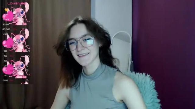 Image 3 of lisa_hua Stream on Chaturbate on 15 months ago