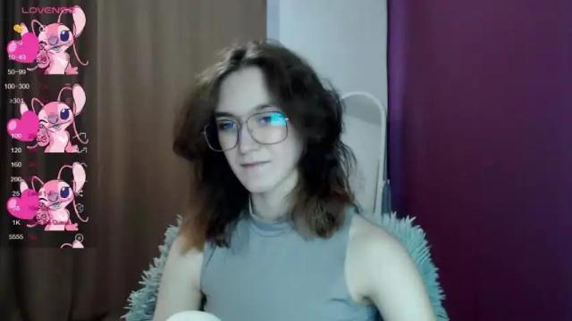 Image 8 of lisa_hua Stream on Chaturbate on 15 months ago