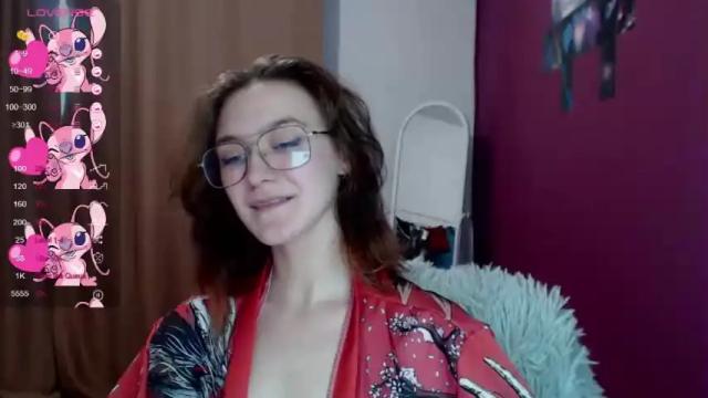 Image 8 of lisa_hua Stream on Chaturbate on 14 months ago