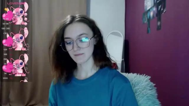 Image 3 of lisa_hua Stream on Chaturbate on 14 months ago