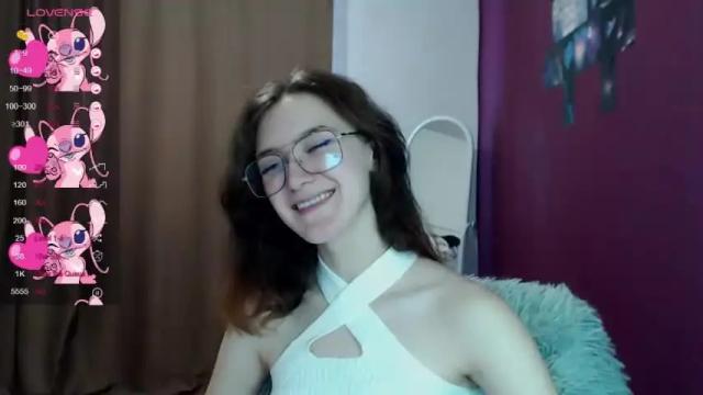 Image 2 of lisa_hua Stream on Chaturbate on 14 months ago