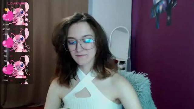 Image 6 of lisa_hua Stream on Chaturbate on 14 months ago