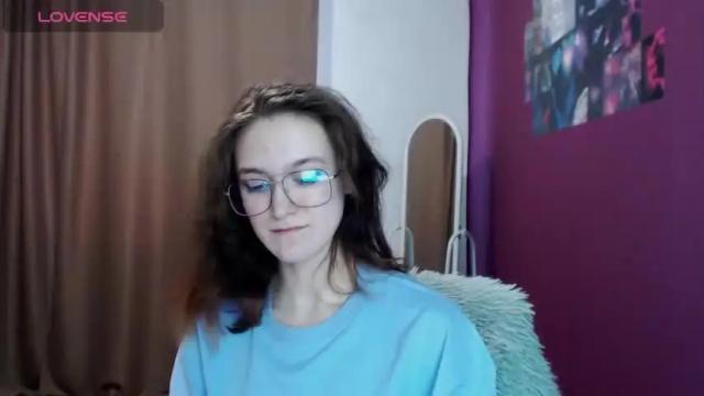 Image 10 of lisa_hua Stream on Chaturbate on 13 months ago