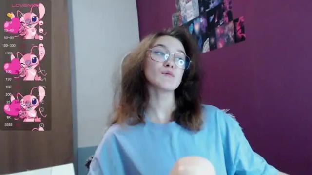 Image 8 of lisa_hua Stream on Chaturbate on 13 months ago