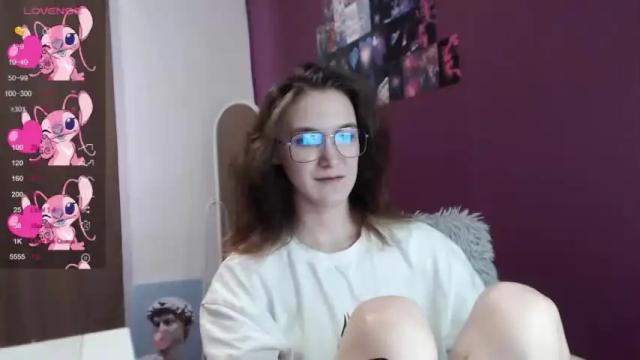 Image 11 of lisa_hua Stream on Chaturbate on 13 months ago
