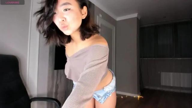 Image 4 of lisa_jen Stream on Chaturbate on 23 months ago