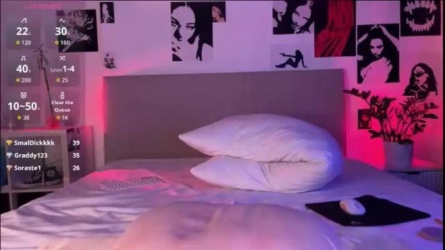 Image 7 of lisa_moons Stream on Chaturbate on 1 day ago