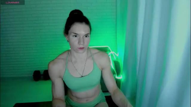 Image 7 of lisa_ree_ Stream on Chaturbate on 2 months ago