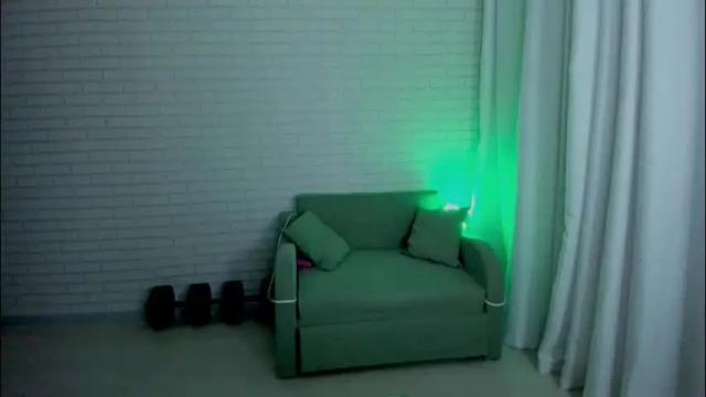 Image 12 of lisa_ree_ Stream on Chaturbate on 27 days ago