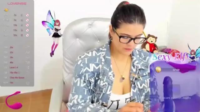 Image 2 of lisa_santoss Stream on Chaturbate on 14 months ago