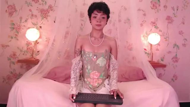 Image 11 of lisa_thommpson Stream on Chaturbate on 14 months ago