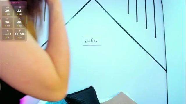 Image 4 of lisa_white_ Stream on Chaturbate on 1 month ago