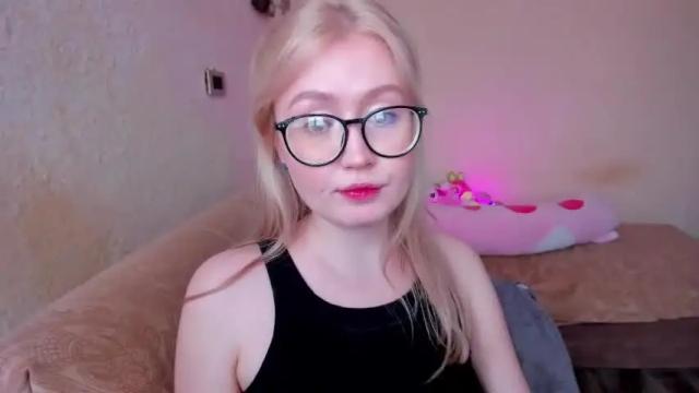 Image 10 of lisa_wonder Stream on Chaturbate on 15 months ago
