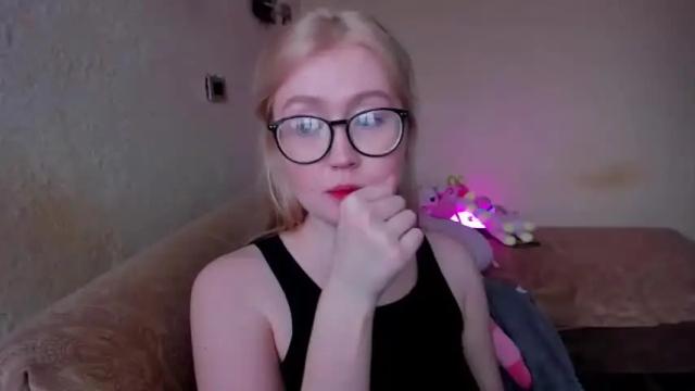 Image 3 of lisa_wonder Stream on Chaturbate on 15 months ago