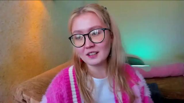 Image 2 of lisa_wonder Stream on Chaturbate on 14 months ago