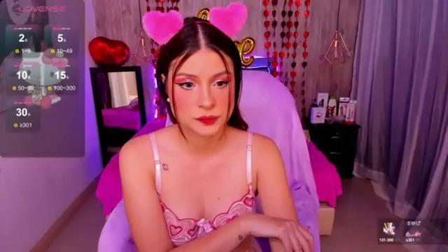 Image 10 of lisaa_swan Stream on Chaturbate on 16 months ago