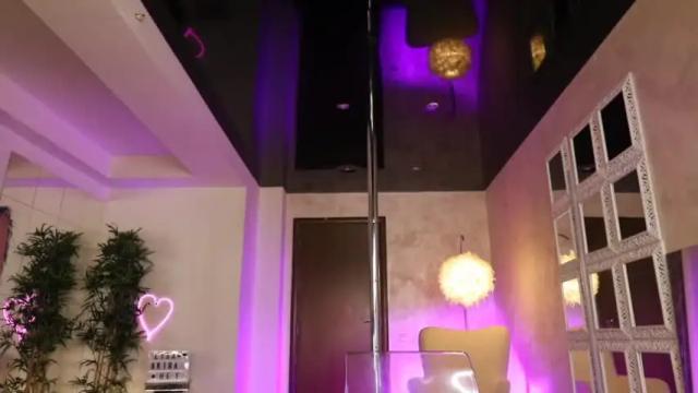 Image 3 of lisaakira Stream on Chaturbate on 2 months ago