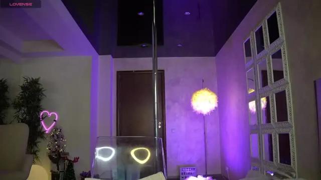 Image 3 of lisaakira Stream on Chaturbate on 15 days ago