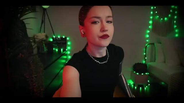 Thumbnail 3, lisabeth_oh's Stream at Chaturbate, 13 months ago
