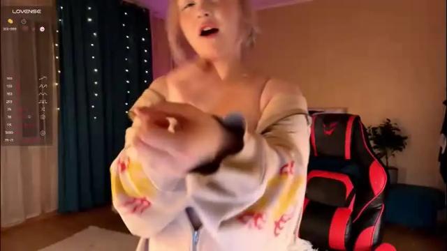 Image 2 of lisalaas Stream on Chaturbate on 1 month ago