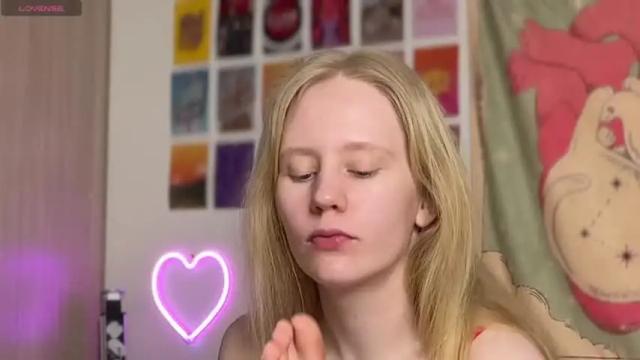 Image 6 of lisalewi Stream on Chaturbate on 13 months ago