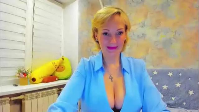 Image 2 of lisasimsx Stream on Chaturbate on 12 days ago