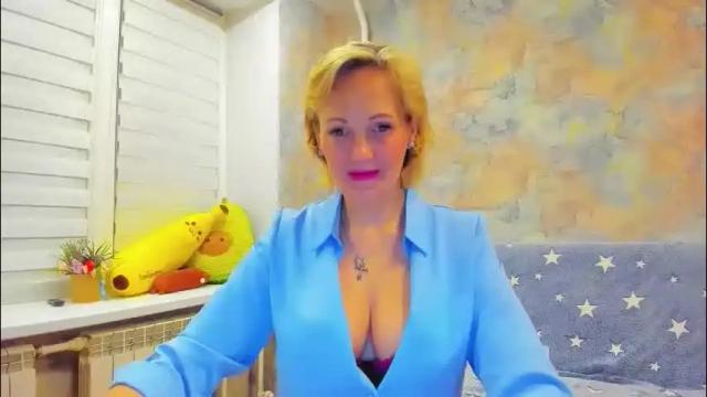Image 3 of lisasimsx Stream on Chaturbate on 12 days ago