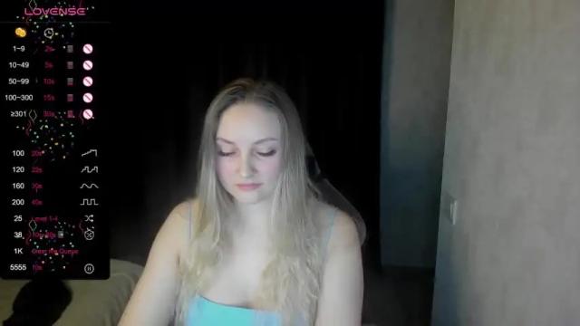 Image 7 of lisavanoranje Stream on Chaturbate on 17 months ago
