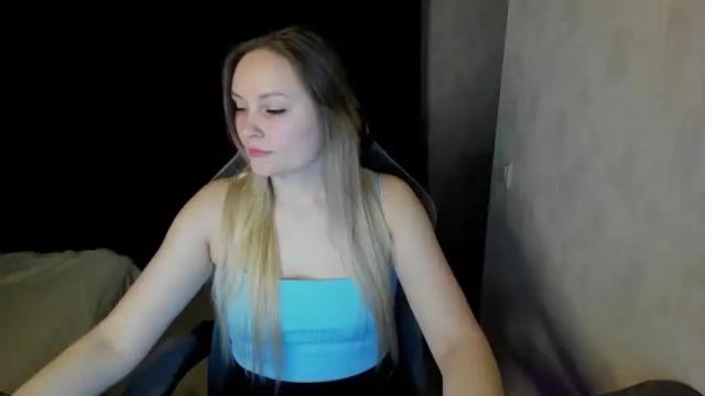 Image 7 of lisavanoranje Stream on Chaturbate on 19 months ago