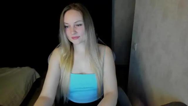 Image 8 of lisavanoranje Stream on Chaturbate on 19 months ago