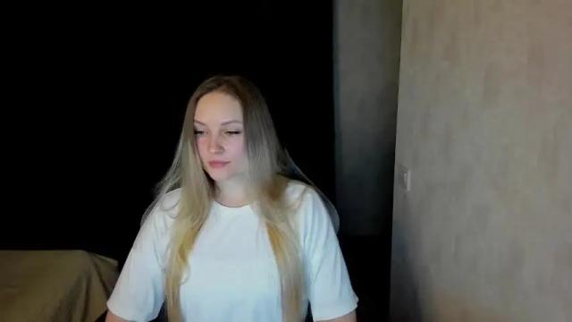 Thumbnail 2, lisavanoranje's Stream at Chaturbate, 16 months ago