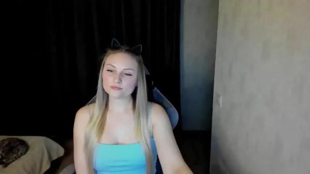 Image 4 of lisavanoranje Stream on Chaturbate on 16 months ago