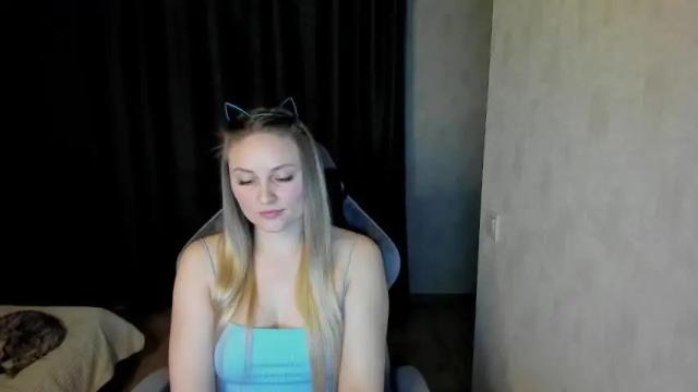 Image 6 of lisavanoranje Stream on Chaturbate on 16 months ago