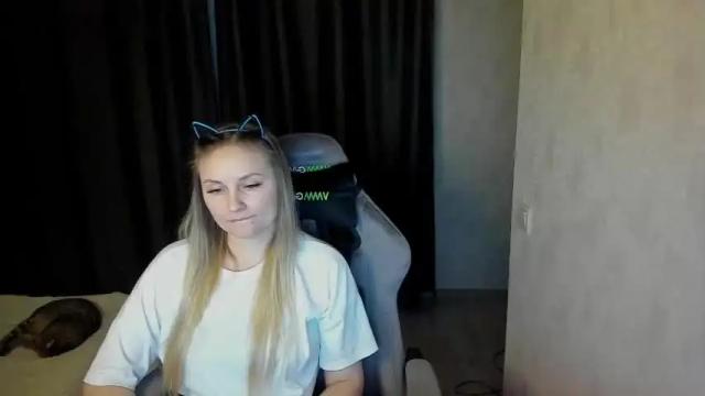Thumbnail 1, lisavanoranje's Stream at Chaturbate, 16 months ago