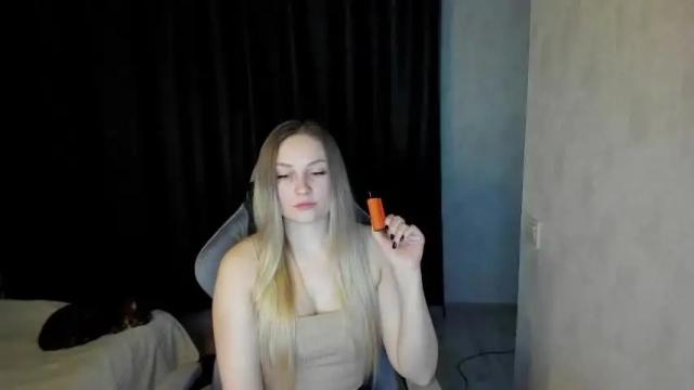 Thumbnail 3, lisavanoranje's Stream at Chaturbate, 16 months ago