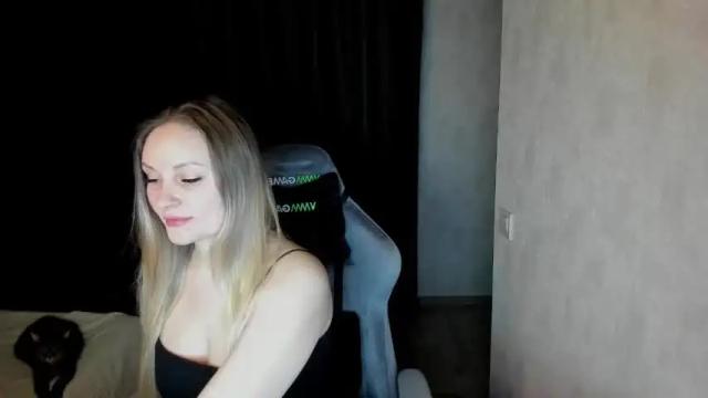 Thumbnail 2, lisavanoranje's Stream at Chaturbate, 16 months ago