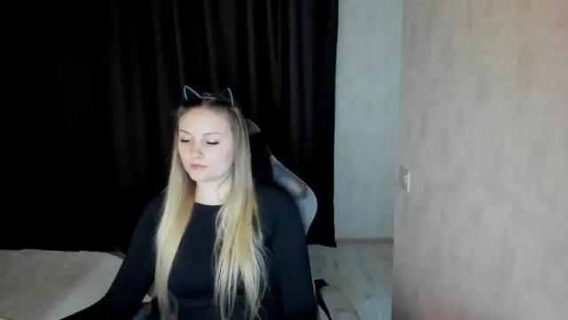 Image 10 of lisavanoranje Stream on Chaturbate on 16 months ago